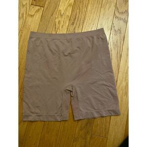 Skinny Girl women's plus beige smoothers and shapers high rise shorts size 3X